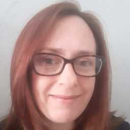 Portrait of Michelle Dodd